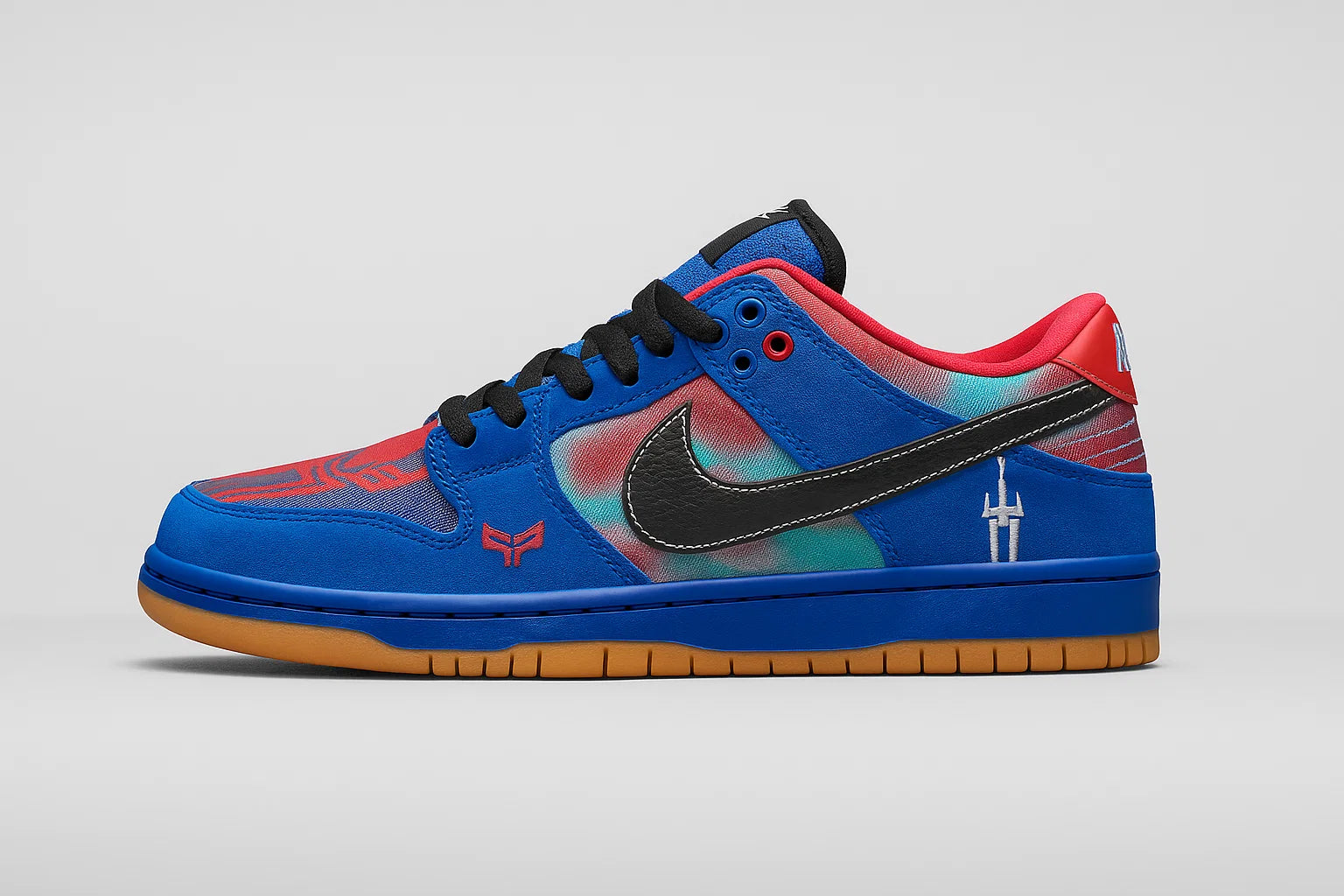 NIKE SB DUNK LOW PRO SPIDER MAN  (LIMITED STOCK)