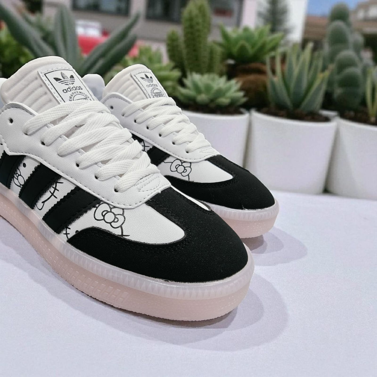 ADIDAS SAMBA HELLO KITTY