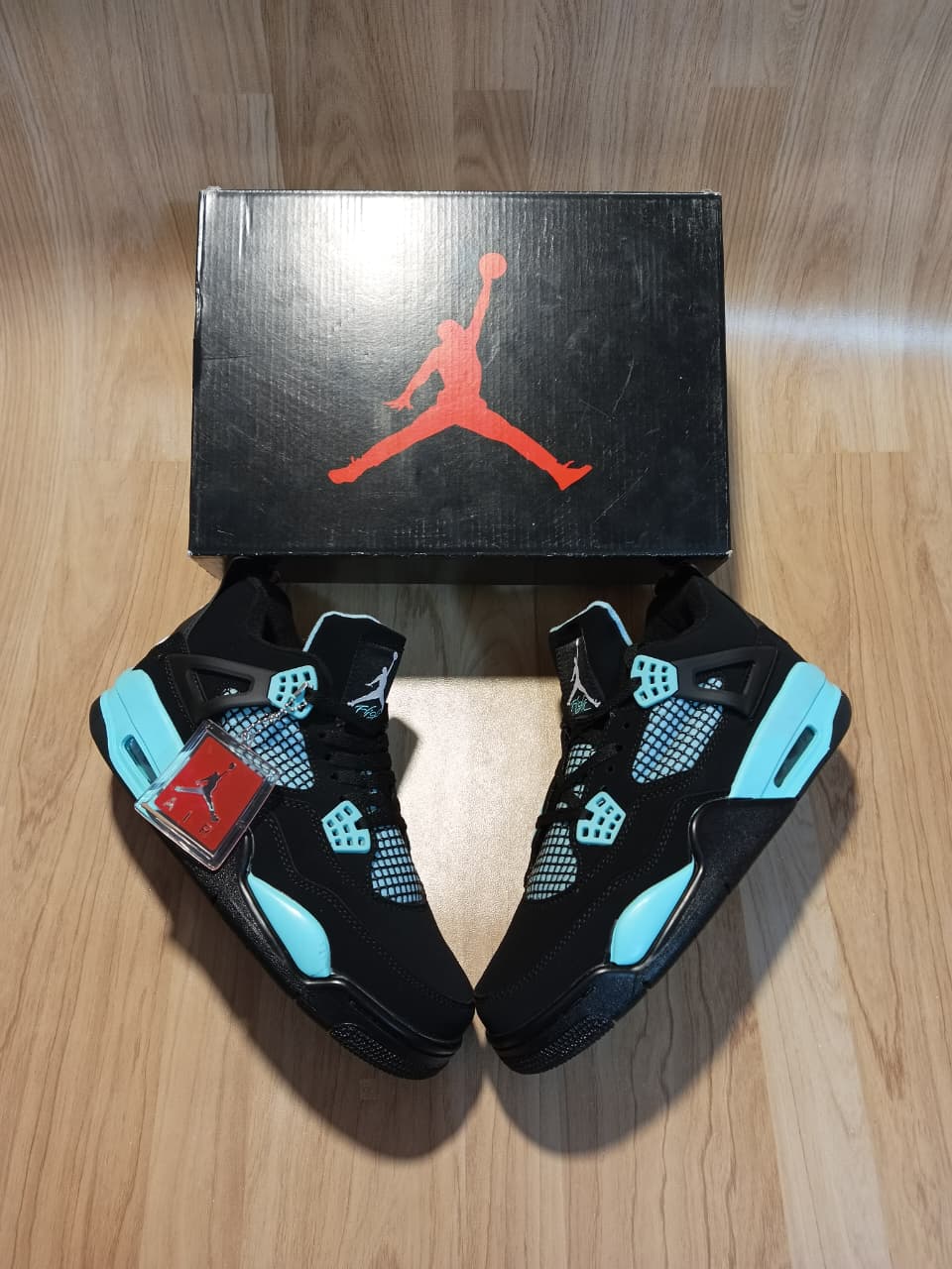 NIKE AIR JORDAN RETRO 4 "BLACK CAT & TIFFANY