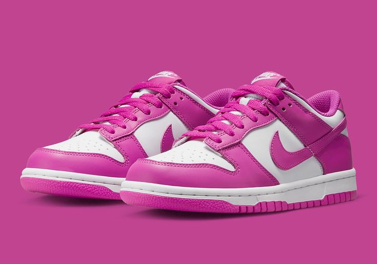 NIKE SB DUNK LOW PRO ACTIVE FUSCIA